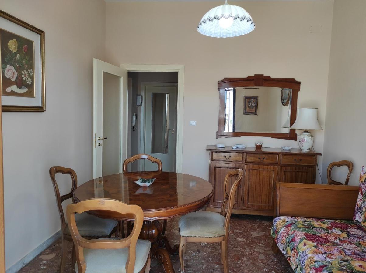 La Colonna Holiday House Daire Lecce Dış mekan fotoğraf